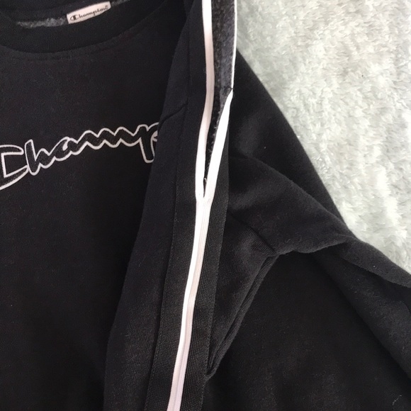 Champion cold shoulder top - Picture 5 of 5